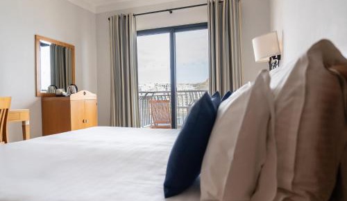 Double or Twin Room with Sea View