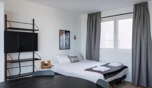 Studio with Terrace