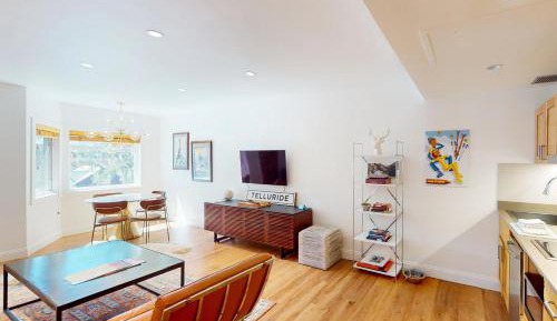 One Bedroom Apartment