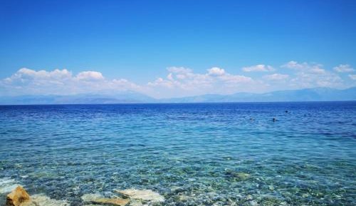 One-Bedroom Apartment with Balcony
