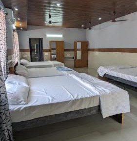 Deluxe Family Suite