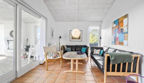 Four-Bedroom Holiday Home