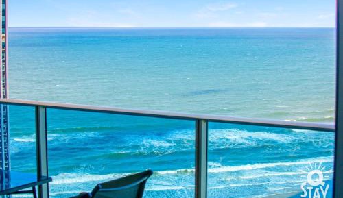 Three-Bedroom Apartment with Ocean View