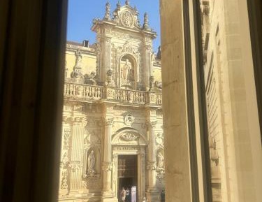 Deluxe Double or Twin Room with City View