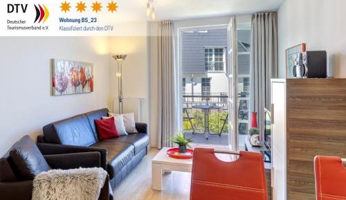 Apartment with Lake View