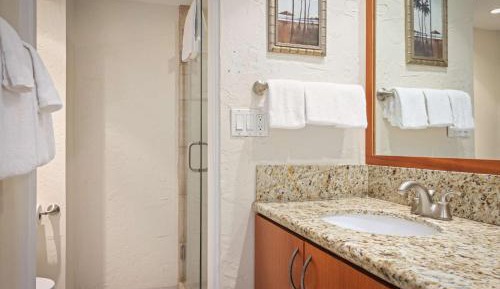 One-Bedroom Suite with Garden View