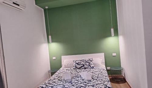 Quadruple Room with Private Bathroom