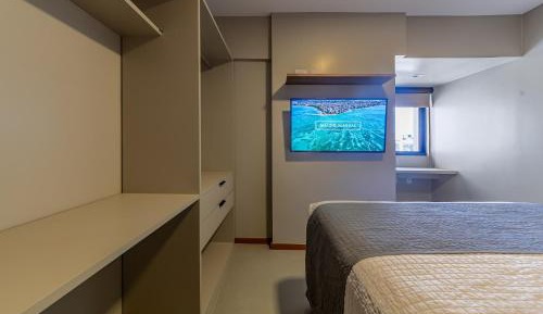 One-Bedroom Apartment with View