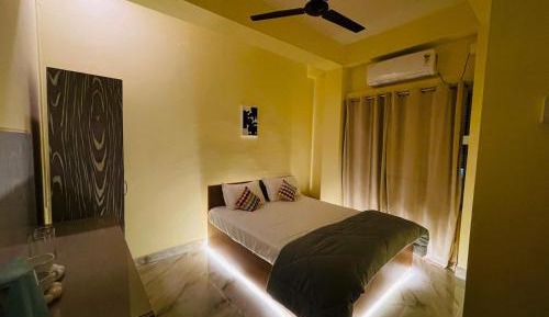 Double Room with Private Bathroom