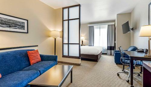 King Suite - Disability Access/Non-Smoking