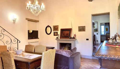 Three-Bedroom Deluxe Apartment