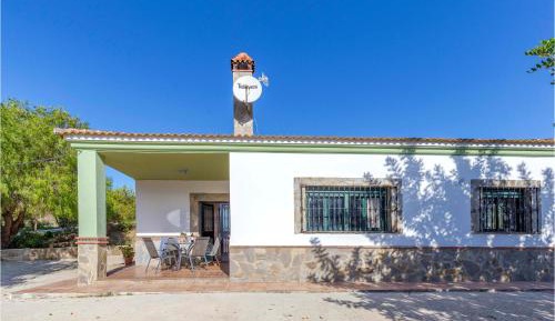 Three-Bedroom Holiday Home 