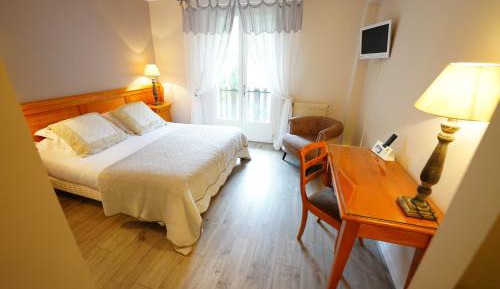 Double Room with Mountain View