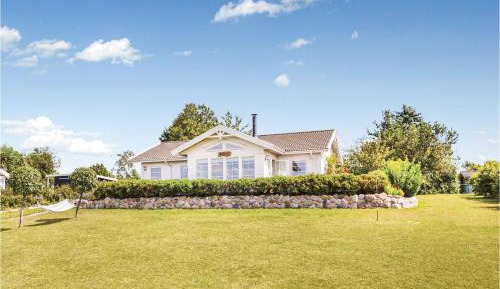 Three-Bedroom Vacation Home 