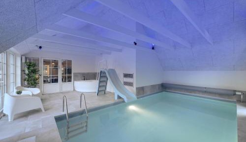 Six-Bedroom Holiday Home