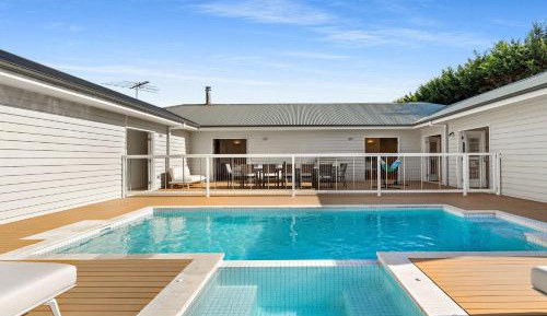 Four-Bedroom Holiday Home