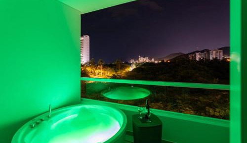 Suite with Spa Bath