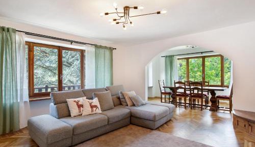 Three-Bedroom Superior Apartment