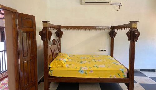Twin Room with Mountain View