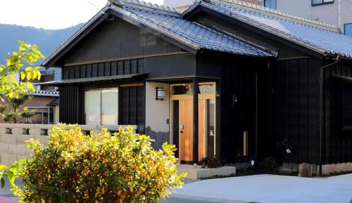 Japanese-Style Room