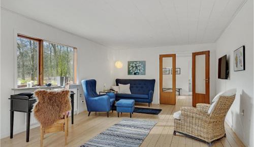 Three-Bedroom Holiday Home 