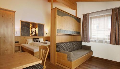 Superior Double or Twin Room with Mountain View