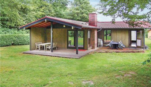 Three-Bedroom Holiday Home 