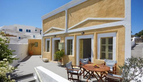 Three-Bedroom Townhouse