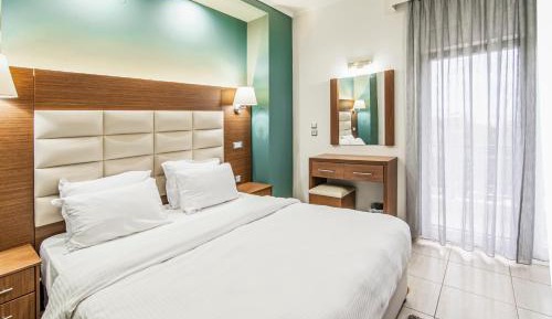 Deluxe Double Room with Balcony and Sea View