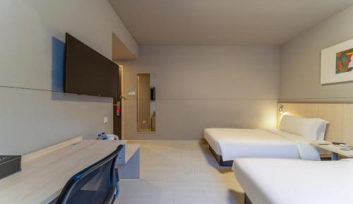Business Twin Room