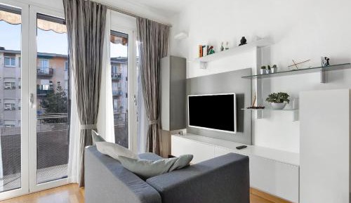 Superior One-Bedroom Apartment with Balcony