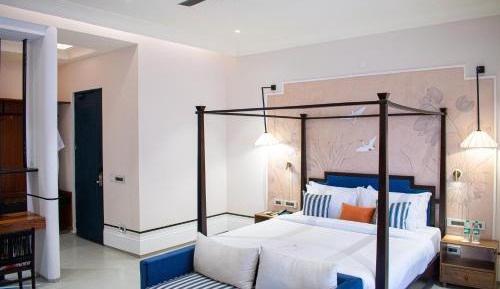 Premium Suite With Bathtub - 20% off on Lunch