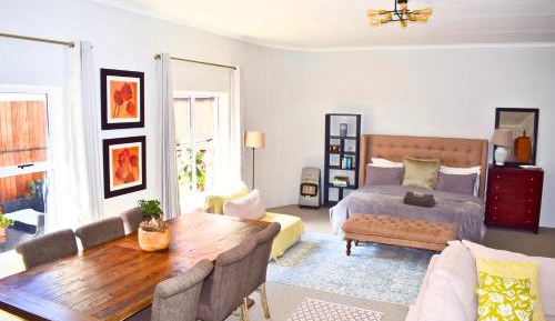 Deluxe King Suite