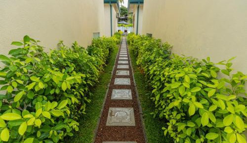 Villa with Garden View