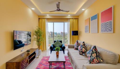 Apartment with Balcony