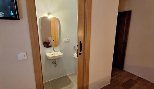 Twin Room with Private Bathroom