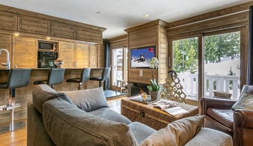 Apartment (6 Adults)