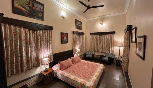 Superior King Room