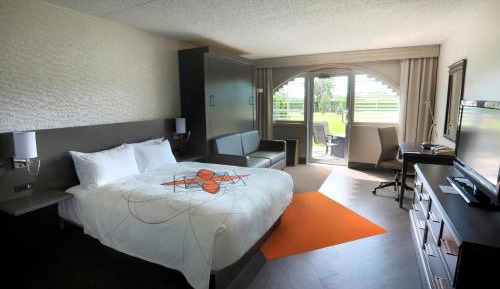 Queen Room