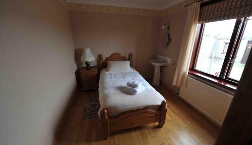 Single Room with Shared Bathroom