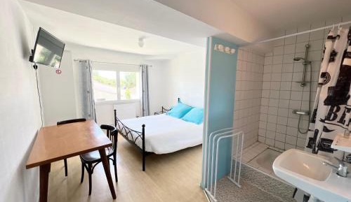 Double Room with Shared Toilet