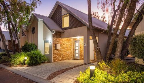 Three-Bedroom Townhouse