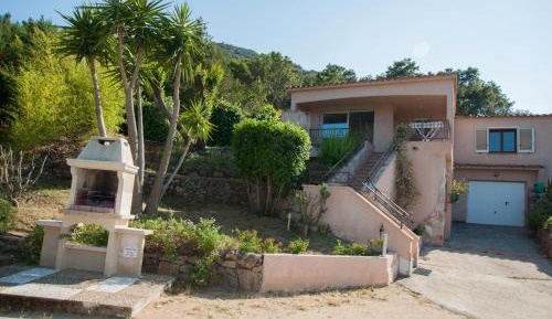 Standing Villa with Panoramic Sea View