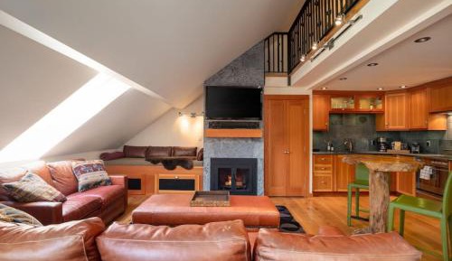 Penthouse Apartment