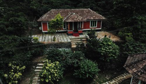 Twin Cottage with Forest Views