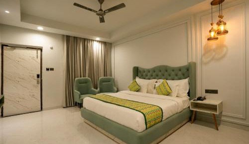 Superior King Room