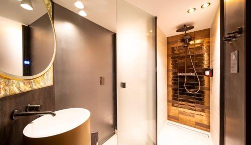 Basement Triple Room