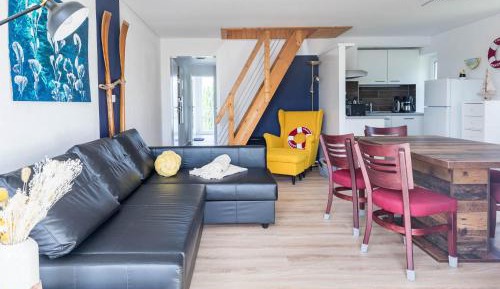 Three-Bedroom Apartment with Balcony