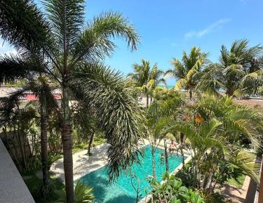 Deluxe Double Room with Side Sea View