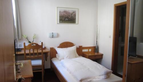 Small Single Room